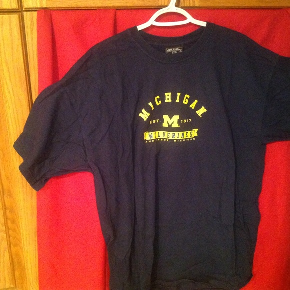 Michigan Wolverines tshirt - Picture 1 of 3